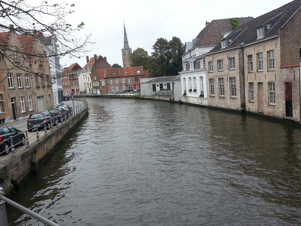 Hotel Asiris Bruges Exterior photo